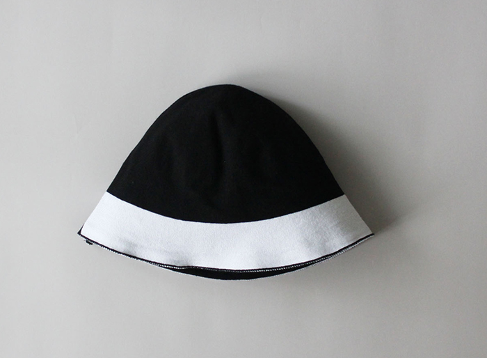 % CROCHET HAT RIBBON Black 70% White 30%