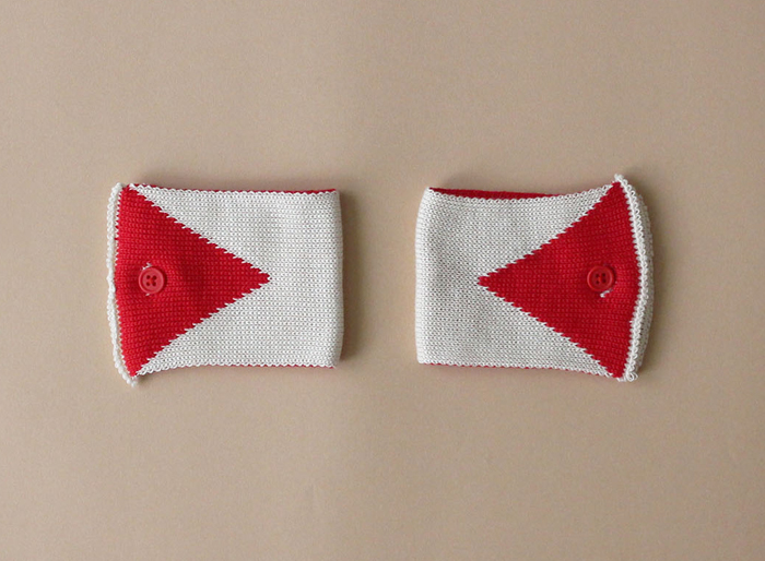 % CUFFS RIBBON Ivory 70% Red 30%